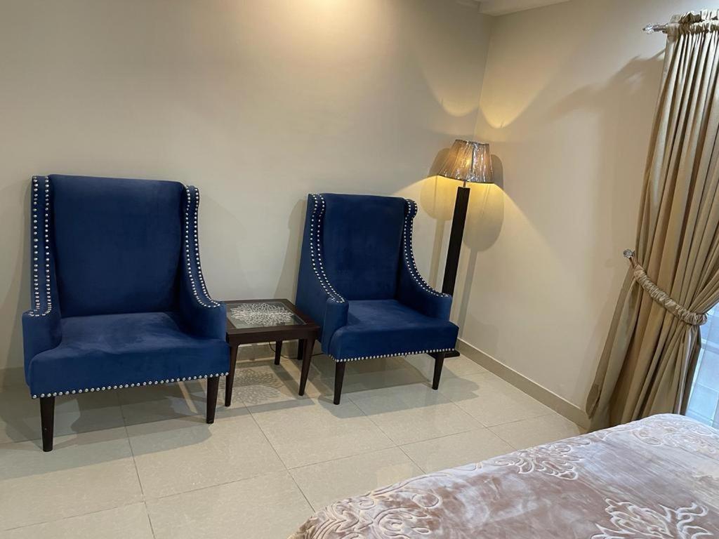Marine Tower Apartment ราวัลปินดี ภายนอก รูปภาพ