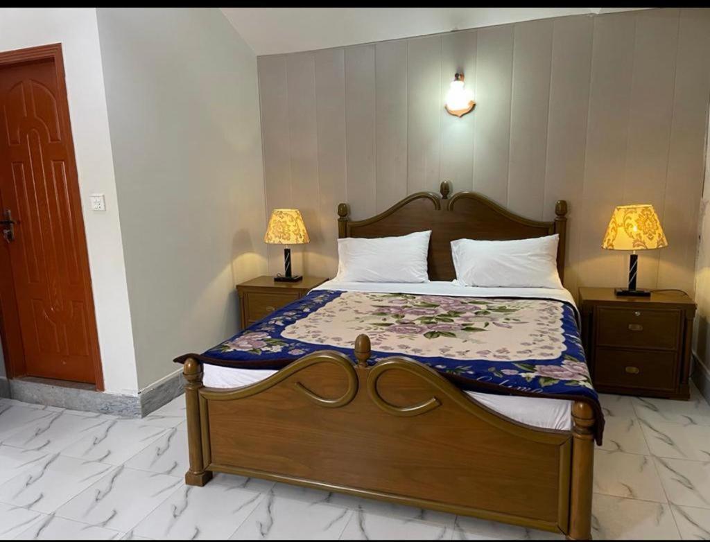 Marine Tower Apartment ราวัลปินดี ภายนอก รูปภาพ