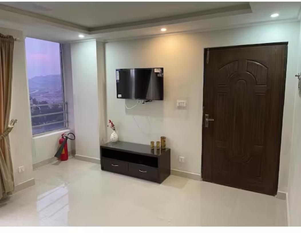 Marine Tower Apartment ราวัลปินดี ภายนอก รูปภาพ
